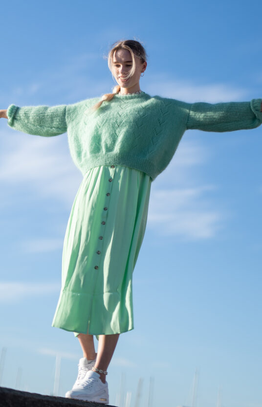 Knitting pattern sweater women's texture