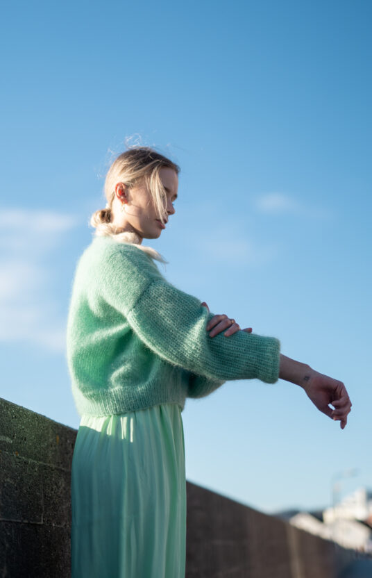 Knitting pattern sweater women's texture