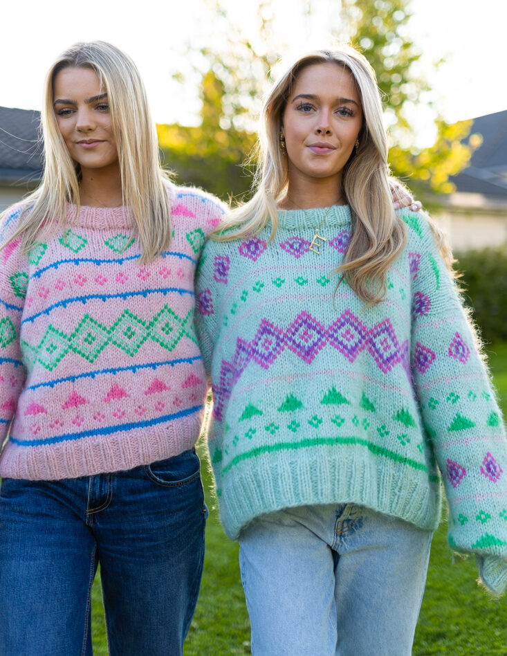 Fame sweater knitting pattern - HipKnitShop strikkegenser dame mønster farger 80talls inspirasjon fargerik strikk tur lofoten fame genser