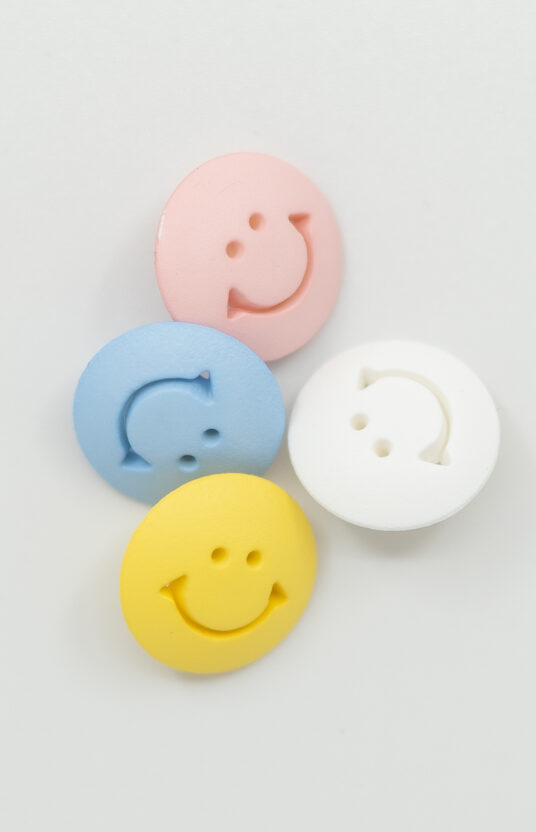 button smiley baby