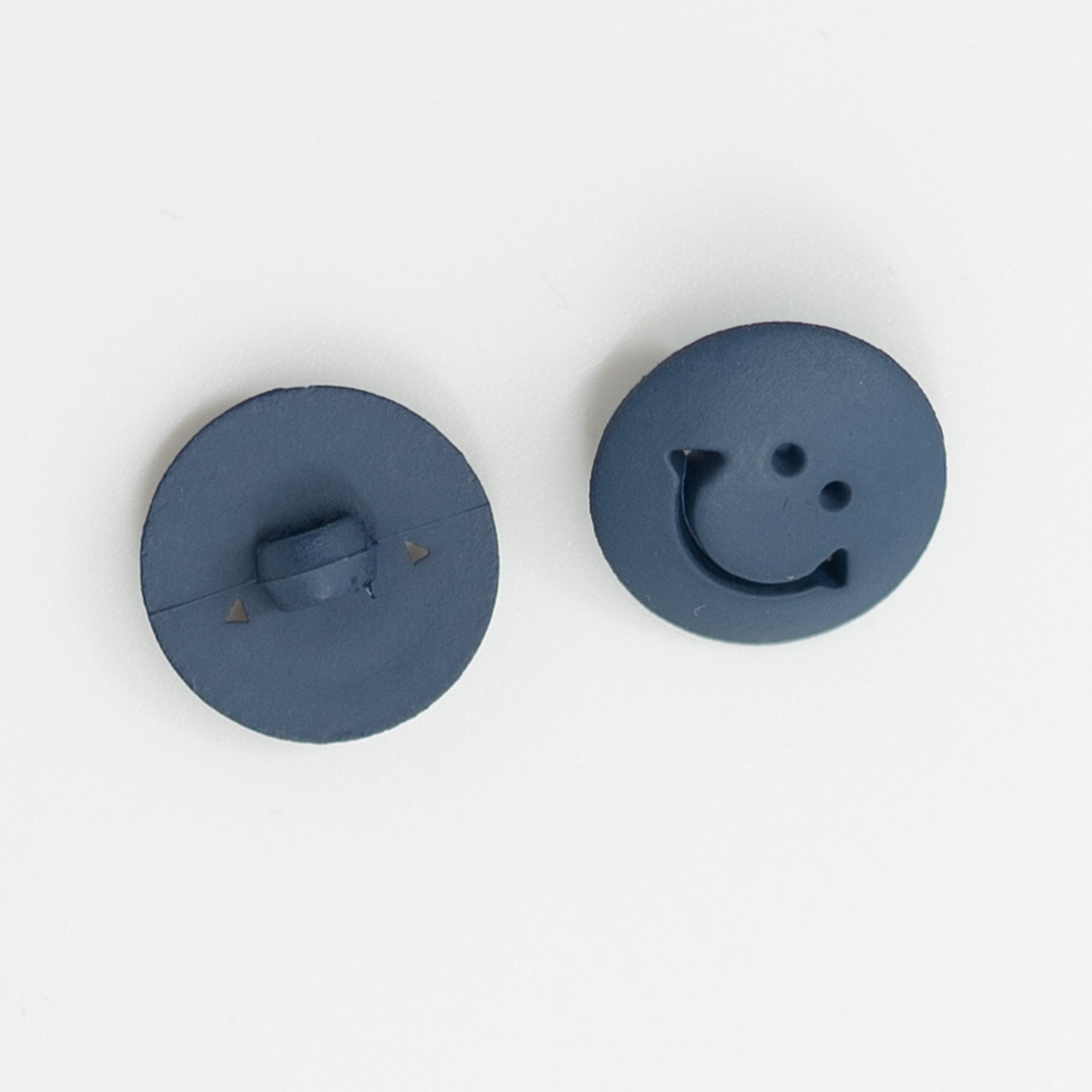 102497-Smiley-button-dark-blue - HipKnitShop button-knit smiley
