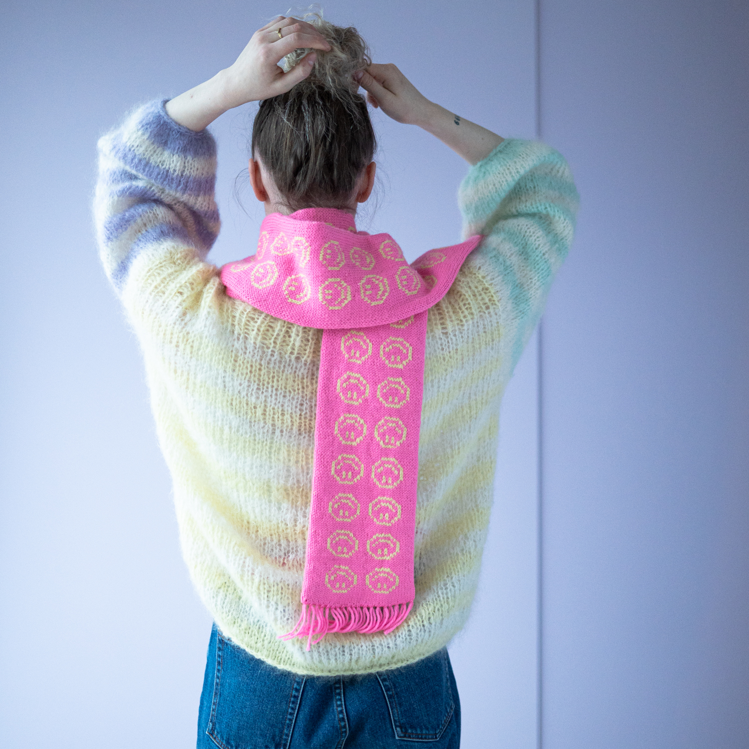 104459-Put-a-Smile-on-Scarf-kit-2 - HipKnitShop Scarf women knitting pattern smileys