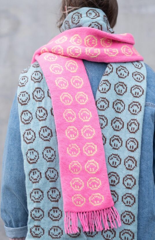 Smiley face scarf knitting pattern