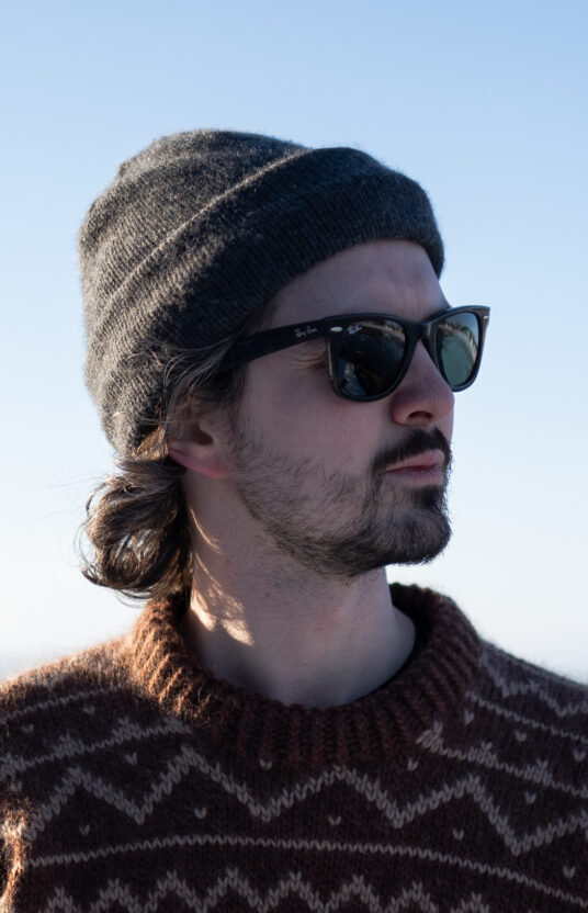 Easy men's hat knitting pattern