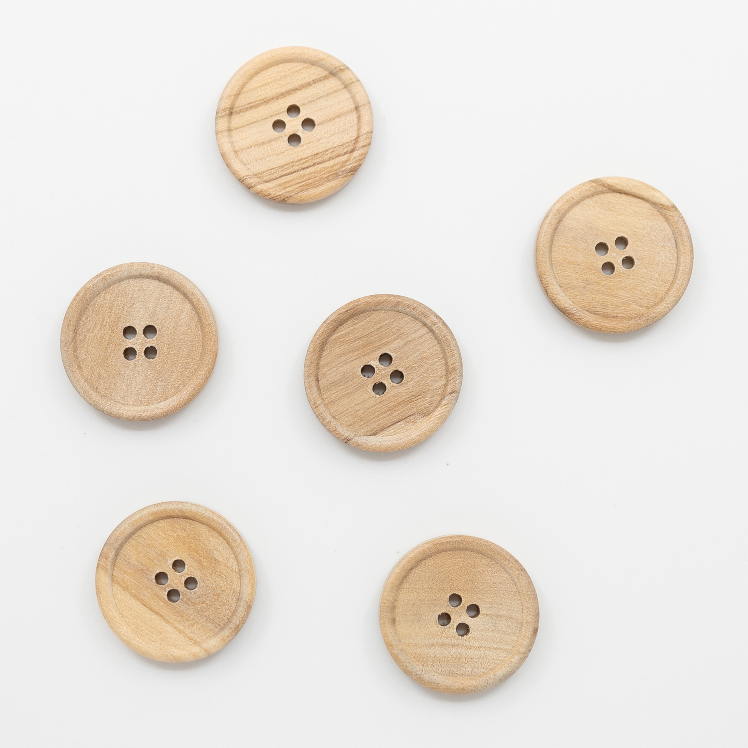 - HipKnitShop Trek button natural 4 holes