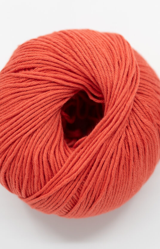 Red yarn cotton organic