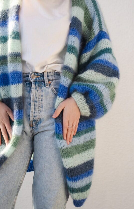 Knitting pattern women's jacket with stripes fluff