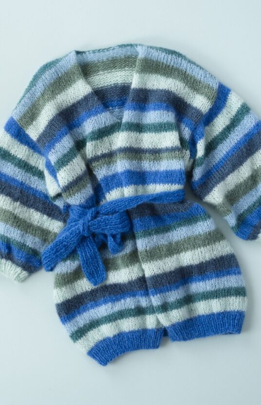Knitting pattern women's jacket with stripes fluff
