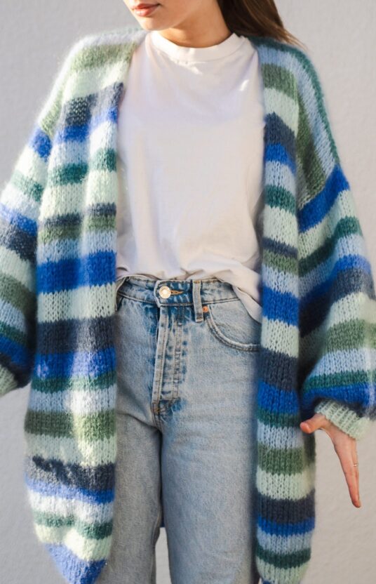 Knitting pattern women's jacket with stripes fluff