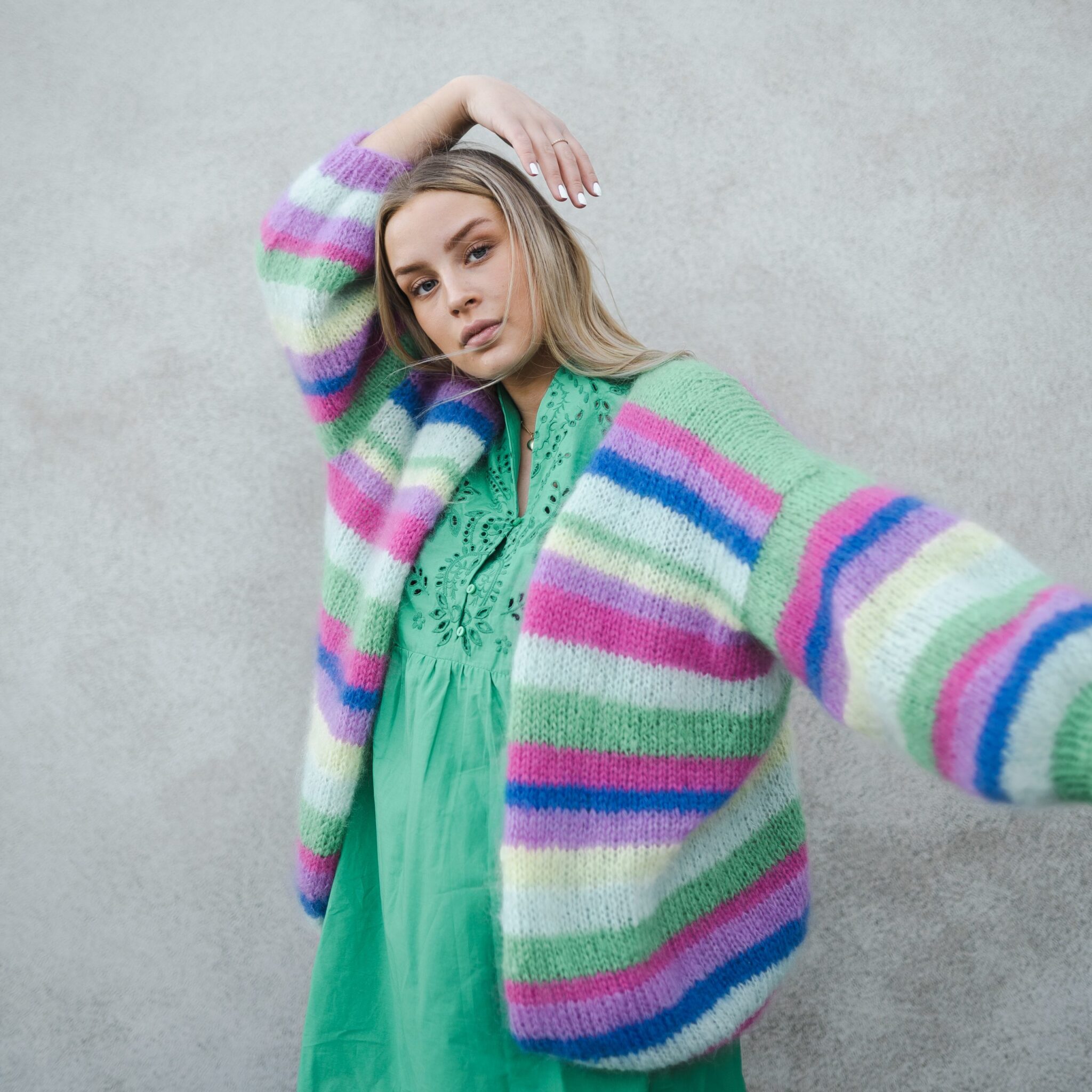 129822-Paradise-jacket-stripes-knitting-pattern - HipKnitShop Striped jacket women knitting pattern