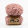 Rosa-colored fluffy yarn