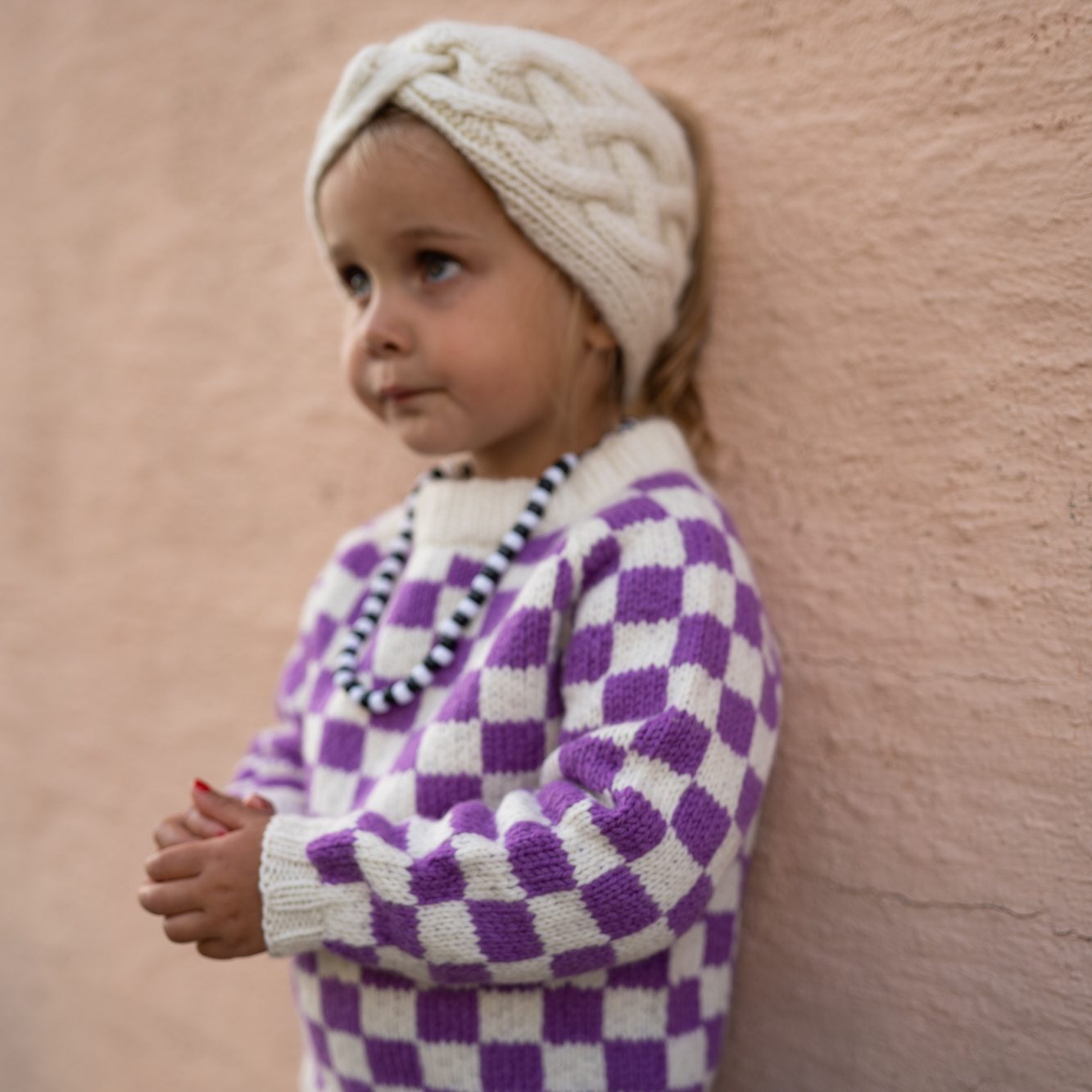 Snowdance headband kids knitting pattern - HipKnitShop Knitted headband for children - pattern, tips, gift knitting, Christmas, kids