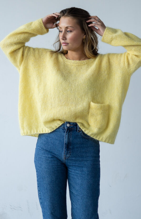 Women's knit sweater pattern