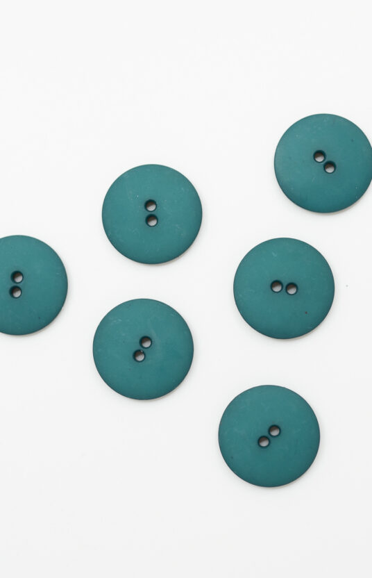 Plastic button large knit 2 holes
