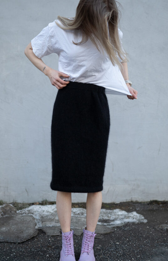 Knitting pattern skirt lady