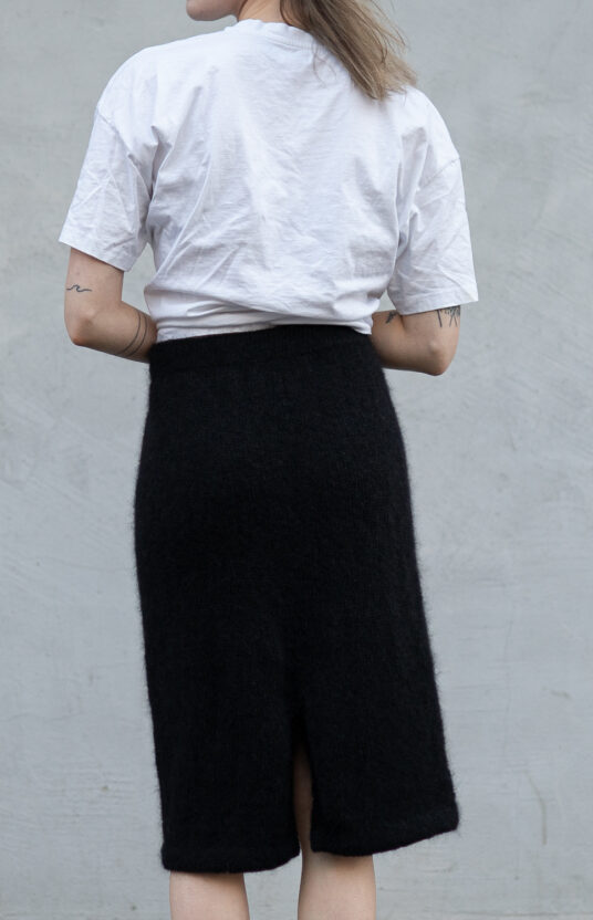 Knitting pattern skirt lady