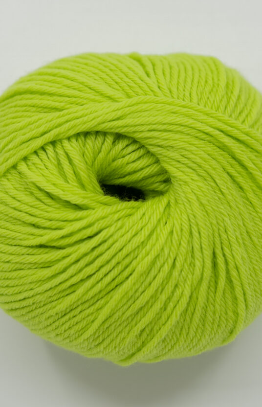 171848-Kiwi-green-1 - HipKnitShop fargerikt garn neon