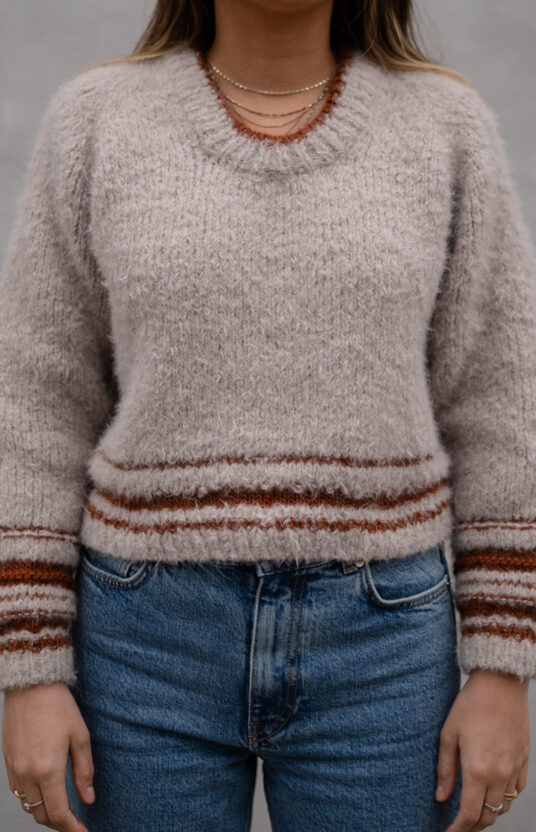 Simple sweater women knitting pattern