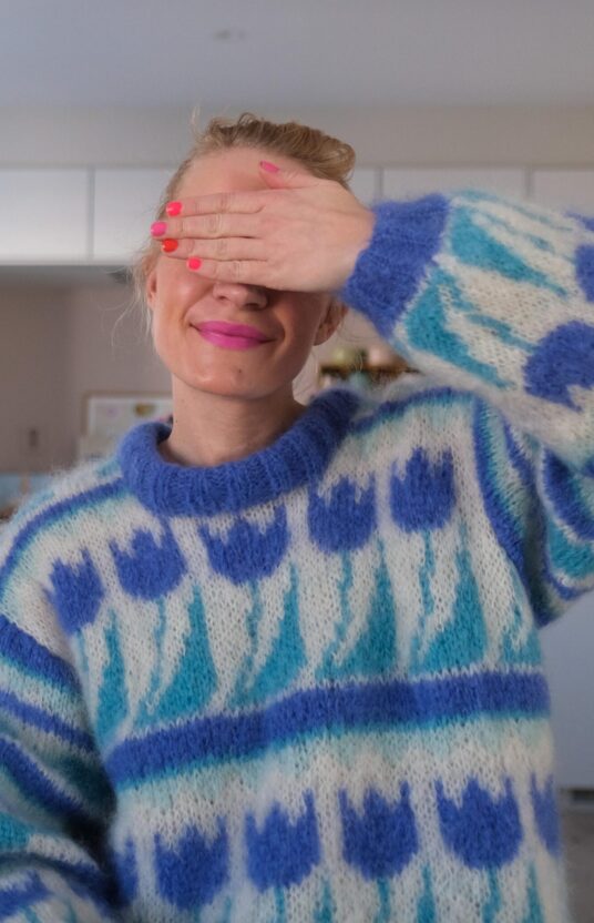 80s knit pattern tulip sweater