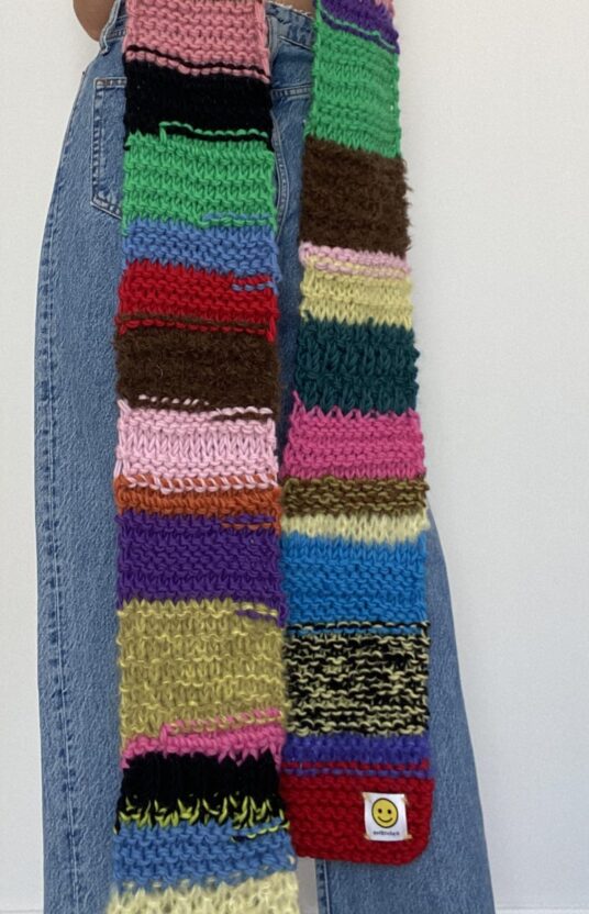 Beginner-friendly knitting pattern scarf