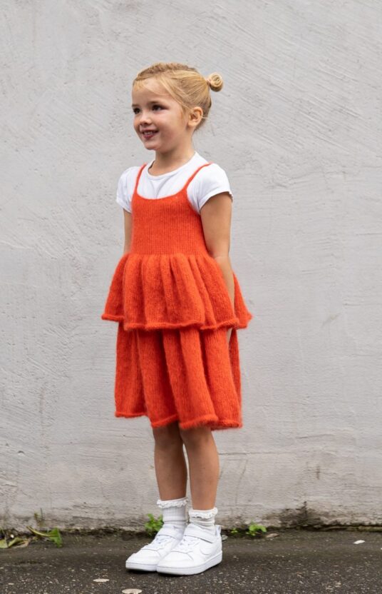 Knitted dress pattern for child
