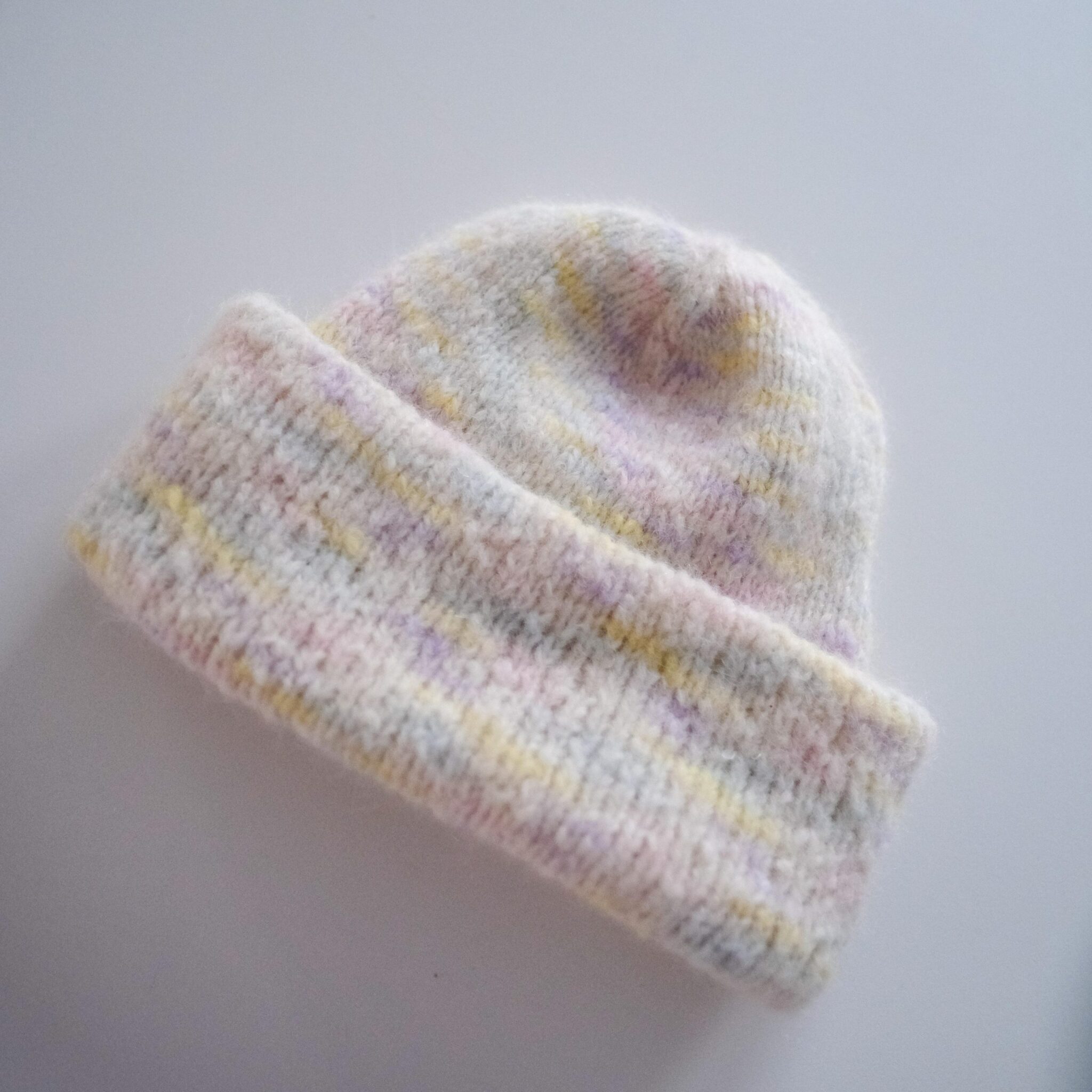 185402-Pokerface-blue-knitting-pattern-4 - HipKnitShop Knitting hat pattern