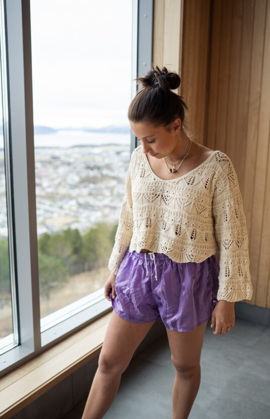 Summer knit sweater in cotton for women
