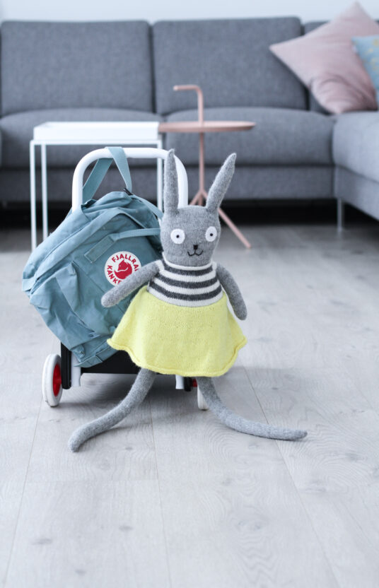 Fiona the bunny knitting pattern