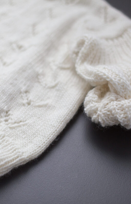 26021-Bloom-sweater-kit-4 - HipKnitShop Half patent knit video