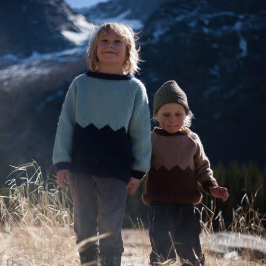 Children's knit sweater mountain peak