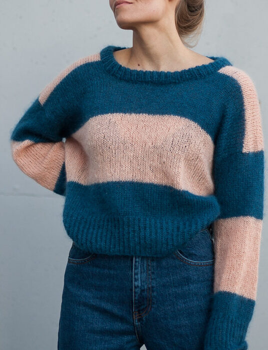 Knitting pattern for a striped sweater