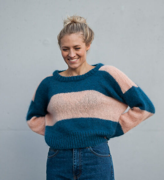 Striped sweater women knitting pattern