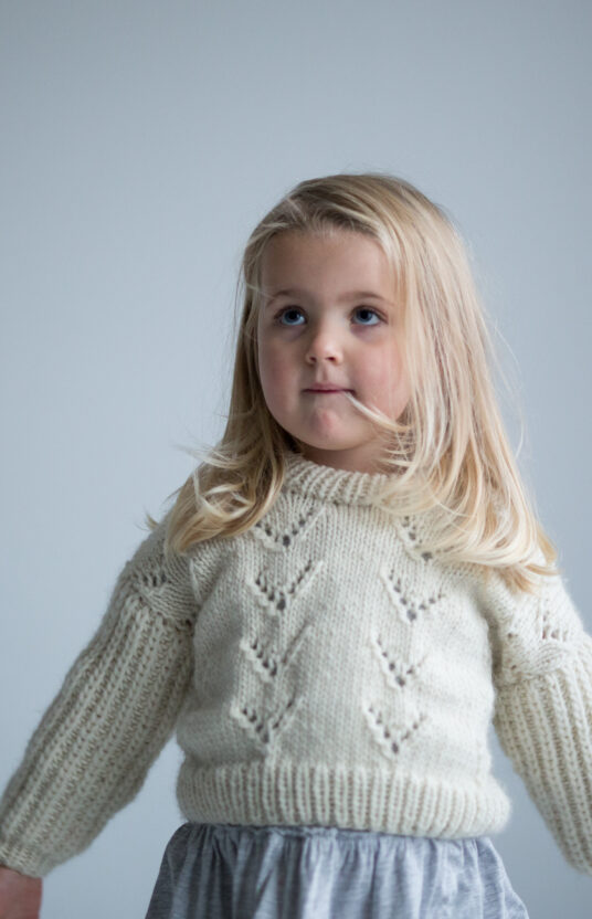 Knitting pattern sweater girl