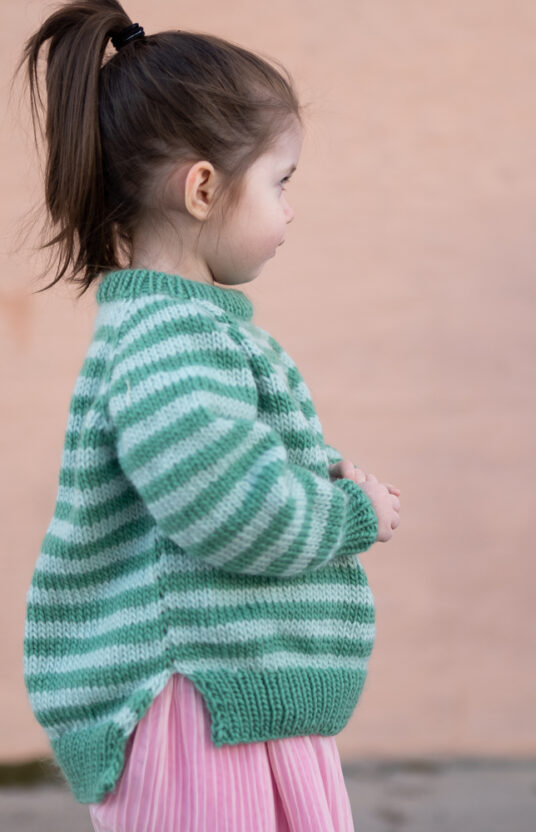 Striped sweater child knitting pattern
