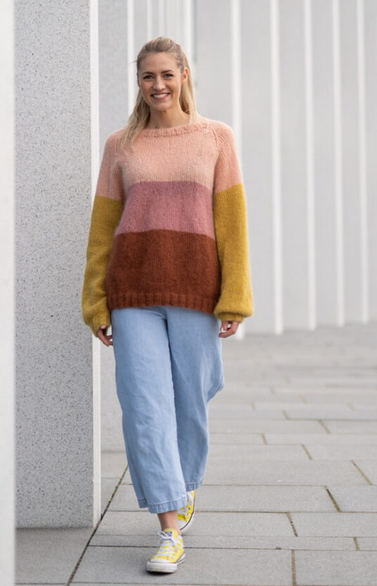 Knitting pattern sweater women cozy sweater