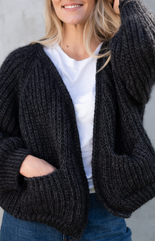 Knit cardigan women pattern