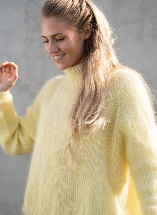 HIGH NECK SWEATER KNITTING PATTERN