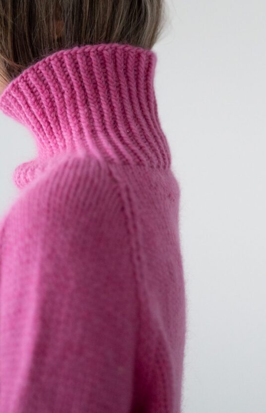 Knitting pattern sweater high neck women