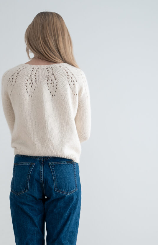 simple sweater raglan women