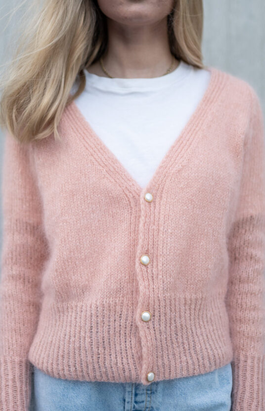 Women's Knitted Cardigan Pattern