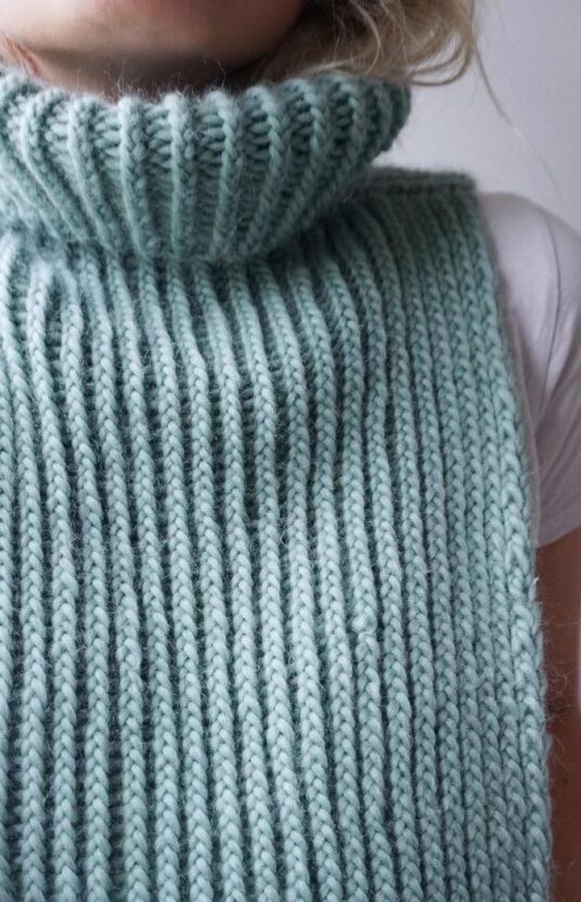 Knitted scarf pattern