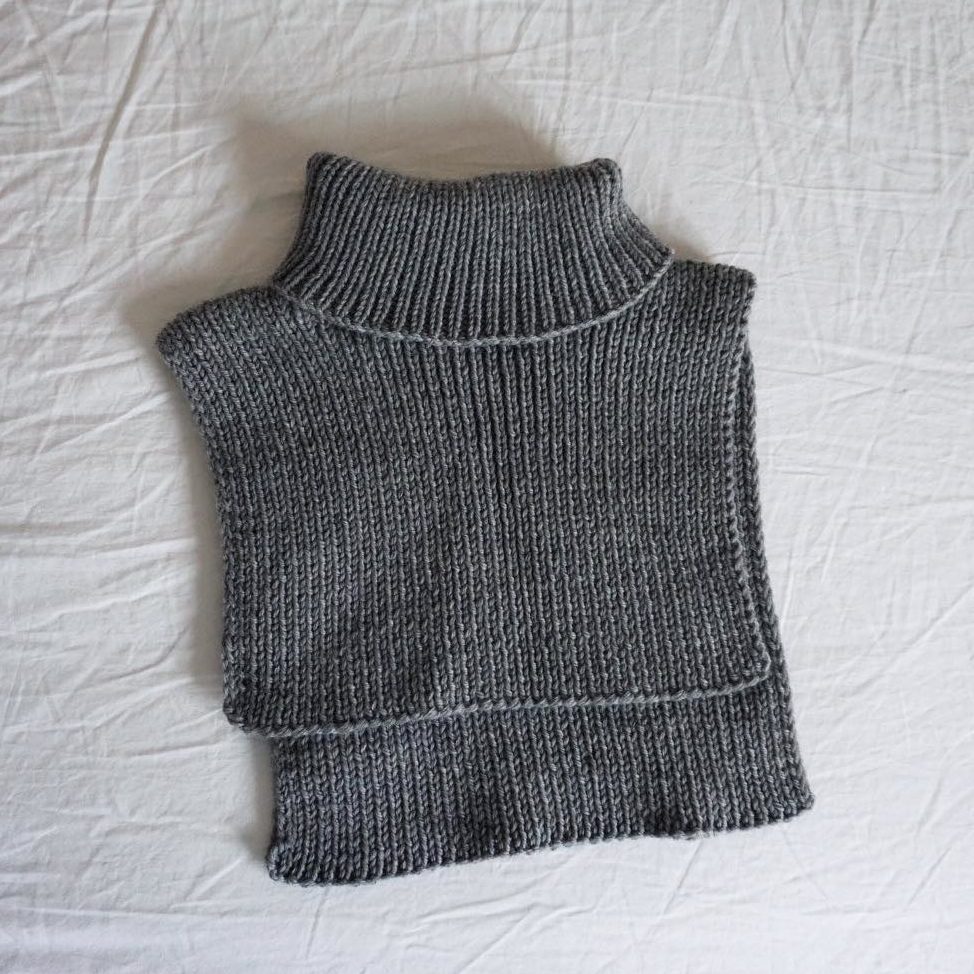 29417-Pop-neck-kit-17 - HipKnitShop knitted neck warmer for women