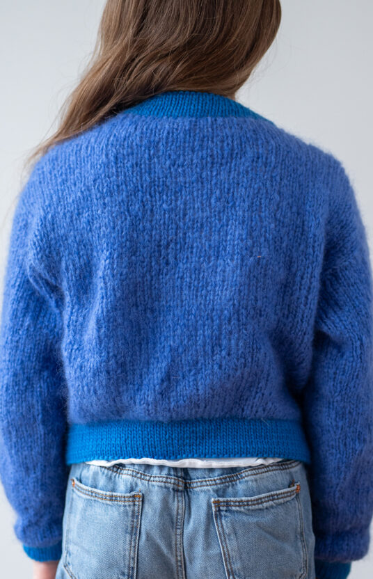 Knitted jacket with pockets kids pattern