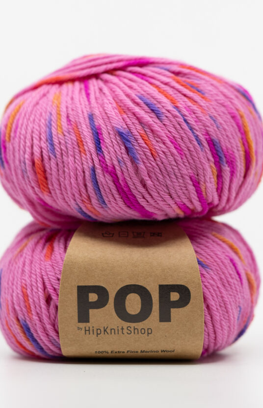 hand dyed merino yarn pink