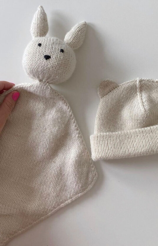74899-Rabbit-cuddle-cloth-kit-22 - HipKnitShop CAF4AF67-2DB8-4320-ACF6-2DD17A7EEF83