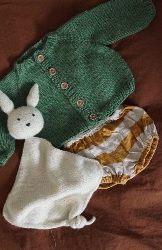 74899-Bunny-cuddle-cloth-kit-4 - HipKnitShop Baby knitting patterns