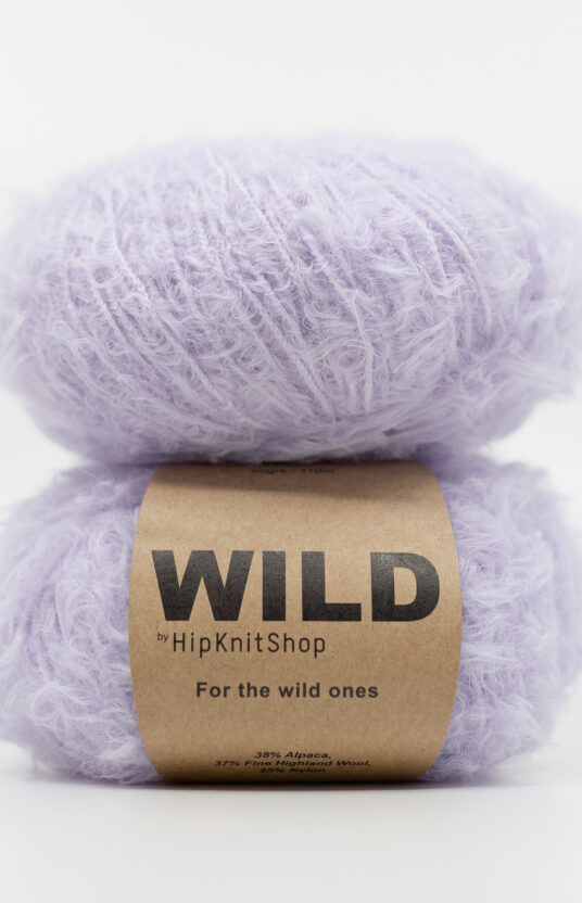 Light lilac yarn