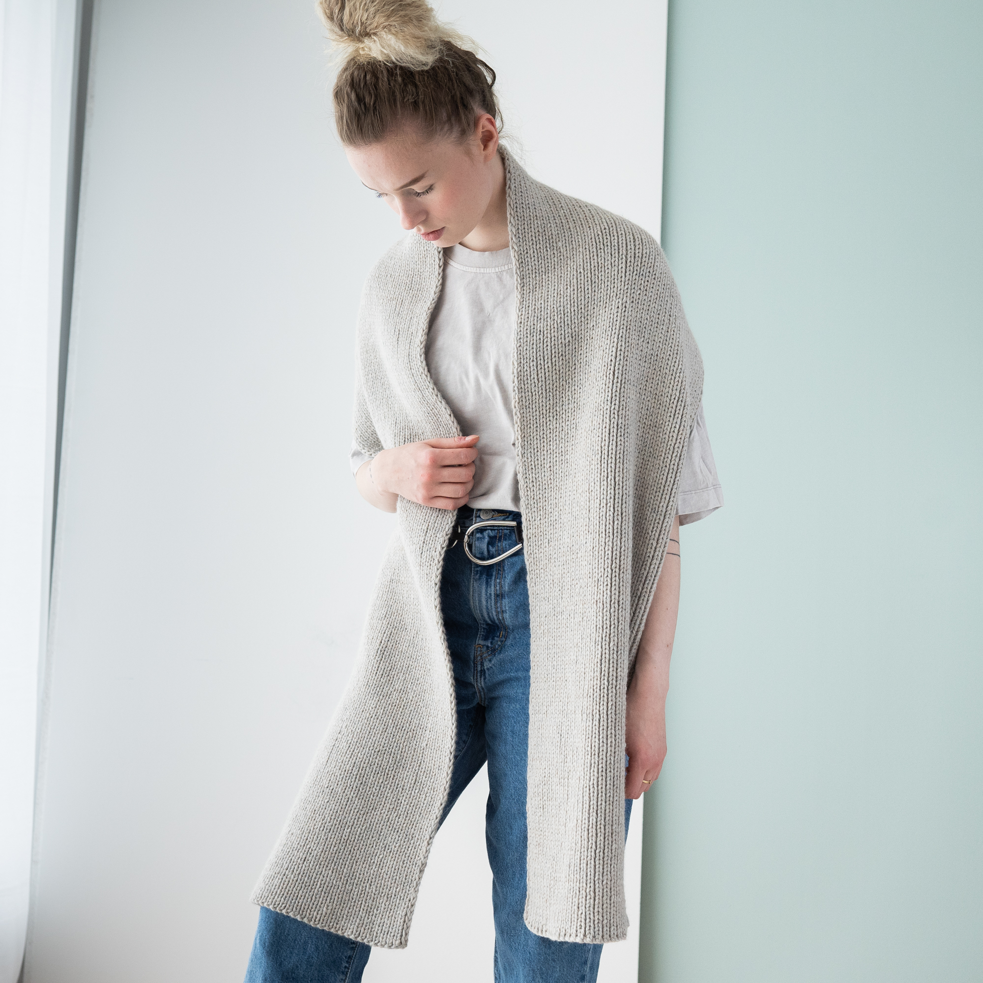 83953-Foggy-skjerf-kit - HipKnitShop beginner friendly pattern scarf