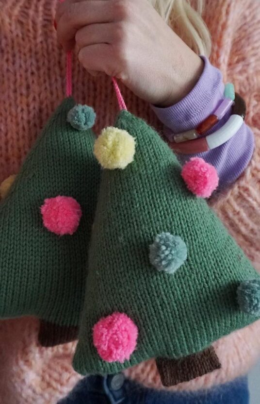 Christmas tree knitting pattern