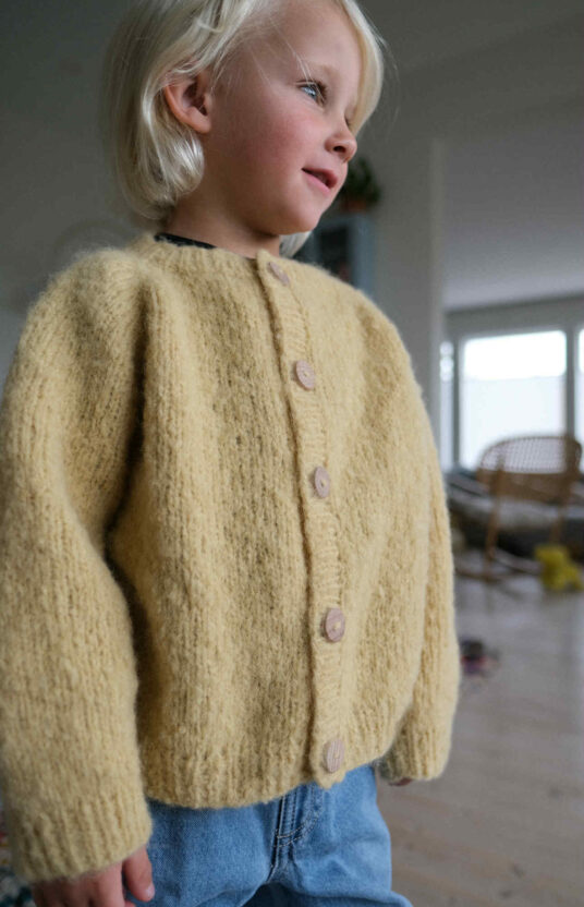 Knit sweater for child, top-down raglan sweater inspiration, knit for boy, children's knitwear